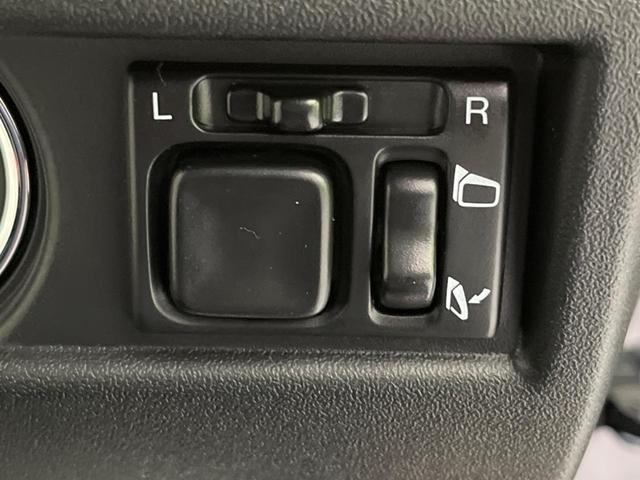 XC 届出済未使用車 4WD 禁煙車 衝突被害軽減システム 車線逸脱警報 LEDヘッドライト オートマチックハイビーム オートエアコン シートヒーター スマートキー&プッシュスタート 盗難防止装置(29枚目)
