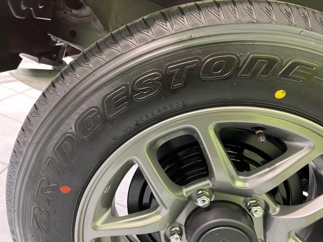 XC 届出済未使用車 4WD 禁煙車 衝突被害軽減システム 車線逸脱警報 LEDヘッドライト オートマチックハイビーム オートエアコン シートヒーター スマートキー&プッシュスタート 盗難防止装置(36枚目)