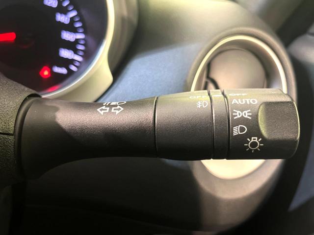 １５ＲＸ　タイプＶ　禁煙車　純正ＳＤナビ　ＥＴＣ　Ｂｌｕｅｔｏｏｔｈ再生　バックカメラ　ＬＥＤヘッドライト　純正１７インチアルミホイール　盗難防止システム　プライバシーガラス　ＣＤ・ＤＶＤ再生　トラクションコントロール(6枚目)