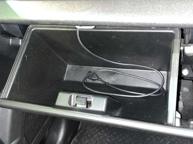 ジムニー XL 4WD 純正8型ナビ シートヒーター バックカメラ 禁煙車 スマートキー ETC オートエアコン Bluetooth接続 CD/DVD再生 フルセグ 盗難防止装置 ヘッドライトレベライザー(25枚目)