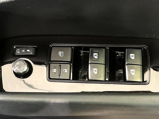 ヴェルファイアハイブリッド Ｚ　ゴールデンアイズ　４ＷＤ　ＴＲＤエアロ　ＪＢＬ付メーカー１０．５型ナビ　全周囲カメラ　１３型後席モニター　衝突軽減　両側電動スライド　パワーバックドア　レーダークルコン　レーンアシスト　三眼ＬＥＤヘッド　ＡＣ１００Ｖ（32枚目）