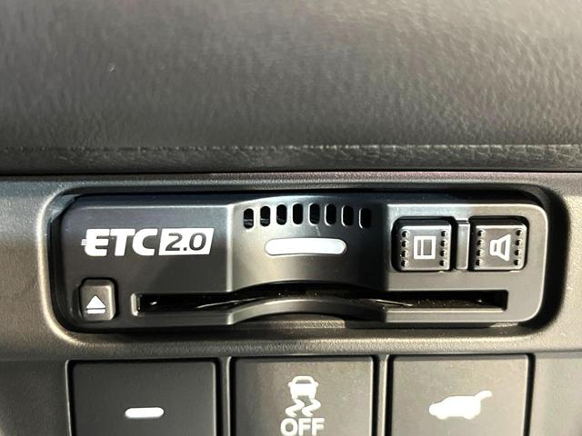 ＺＲ－Ｖ ｅ：ＨＥＶ　Ｚ　４ＷＤ　衝突軽減　９型ホンダコネクトディスプレイ　全周囲カメラ　電動リアゲート　シートヒーター　パワーシート　ＬＥＤヘッド　Ｂｌｕｅｔｏｏｔｈ接続　フルセグ　ＥＴＣ　ドラレコ　置き型充電　スマートキー（7枚目）