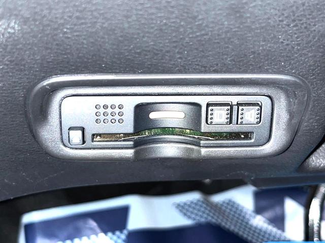 ヴェゼル ハイブリッドＺ・ホンダセンシング　純正８型ナビ　寒冷地仕様　バックカメラ　衝突被害軽減システム　レーダークルーズ　禁煙車　ハーフレザーシート　ドラレコ　ＬＥＤヘッド　ルーフレール　ビルトインＥＴＣ　オートハイビーム　車線逸脱警報（6枚目）