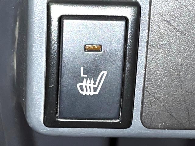 ハスラー ＪスタイルＩＩターボ　純正ナビ　衝突被害軽減システム　禁煙車　ハーフレザーシート　スマートキー　ＨＩＤヘッド　ＥＴＣ　クルコン　オートライト　オートエアコン　純正１５インチアルミ　盗難防止装置　パドルシフト（25枚目）