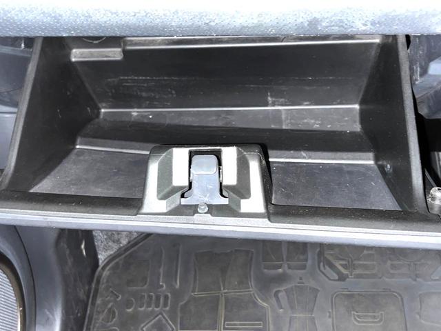 ハスラー ＪスタイルＩＩターボ　純正ナビ　衝突被害軽減システム　禁煙車　ハーフレザーシート　スマートキー　ＨＩＤヘッド　ＥＴＣ　クルコン　オートライト　オートエアコン　純正１５インチアルミ　盗難防止装置　パドルシフト（45枚目）