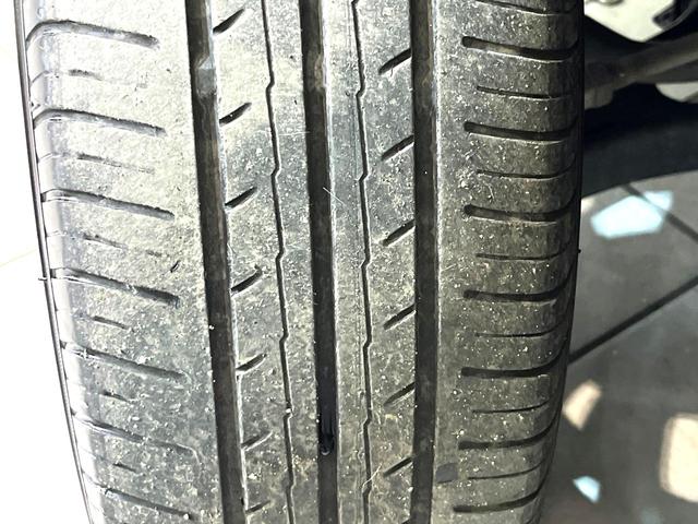 ハスラー ＪスタイルＩＩターボ　純正ナビ　衝突被害軽減システム　禁煙車　ハーフレザーシート　スマートキー　ＨＩＤヘッド　ＥＴＣ　クルコン　オートライト　オートエアコン　純正１５インチアルミ　盗難防止装置　パドルシフト（67枚目）