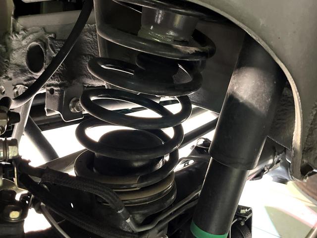 ジムニーシエラ JC 4WD 純正8型ナビ 衝突軽減 シートヒーター バックカメラ ETC Bluetooth接続 オートエアコン CD/DVD再生 スマートキー ヘッドライトウォッシャー アイドリングストップ(23枚目)