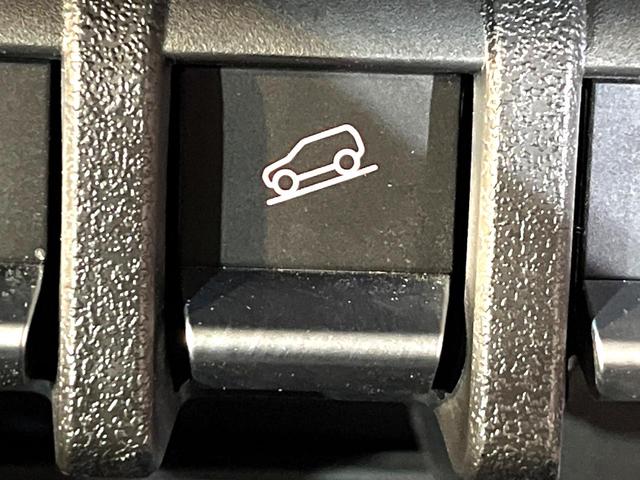 ジムニーシエラ JC 4WD 純正8型ナビ 衝突軽減 シートヒーター バックカメラ ETC Bluetooth接続 オートエアコン CD/DVD再生 スマートキー ヘッドライトウォッシャー アイドリングストップ(37枚目)