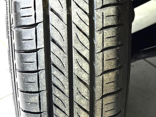 アルト L シートヒーター オーディオ CD再生 FM/AMラジオ アイドリングストップ エアコン 横滑り防止装置 リモコンキー ヘッドライトレベライザー(43枚目)