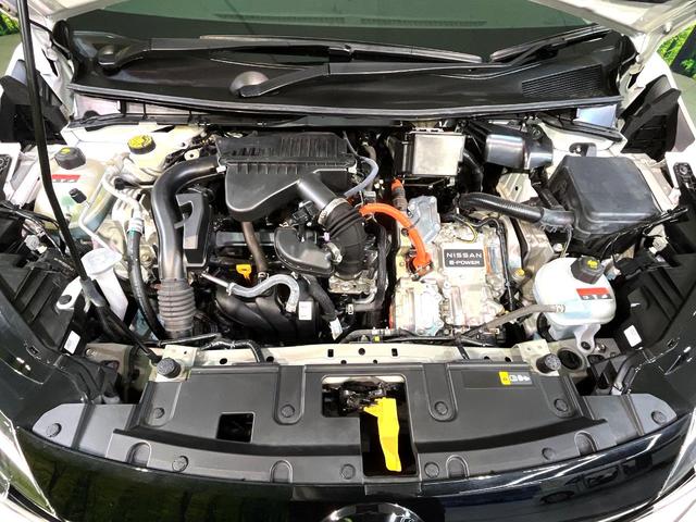 オーラ G レザーエディション 純正9型ナビ 全周囲カメラ 衝突軽減 革シート フルセグ ETC Bluetooth LEDヘッド&フォグ オートハイビーム オートライト オートエアコン スマートキー プッシュスタート 純正17AW(18枚目)