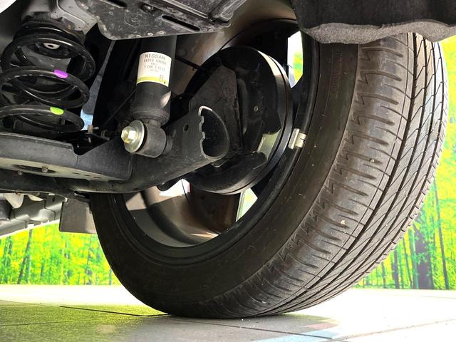 オーラ G レザーエディション 純正9型ナビ 全周囲カメラ 衝突軽減 革シート フルセグ ETC Bluetooth LEDヘッド&フォグ オートハイビーム オートライト オートエアコン スマートキー プッシュスタート 純正17AW(20枚目)