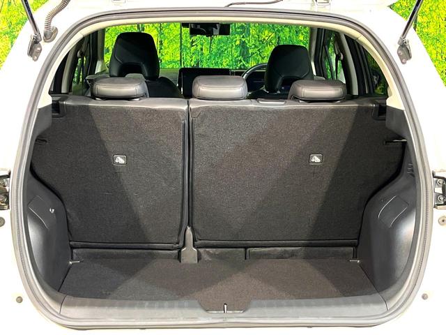 オーラ G レザーエディション 純正9型ナビ 全周囲カメラ 衝突軽減 革シート フルセグ ETC Bluetooth LEDヘッド&フォグ オートハイビーム オートライト オートエアコン スマートキー プッシュスタート 純正17AW(27枚目)