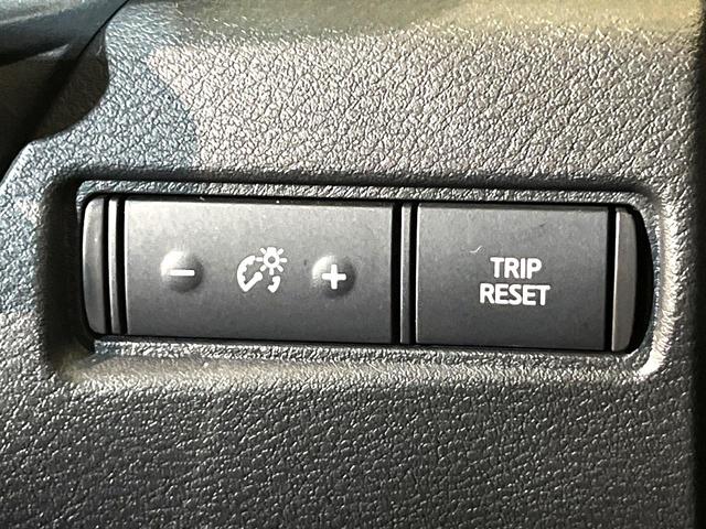 オーラ G レザーエディション 純正9型ナビ 全周囲カメラ 衝突軽減 革シート フルセグ ETC Bluetooth LEDヘッド&フォグ オートハイビーム オートライト オートエアコン スマートキー プッシュスタート 純正17AW(47枚目)