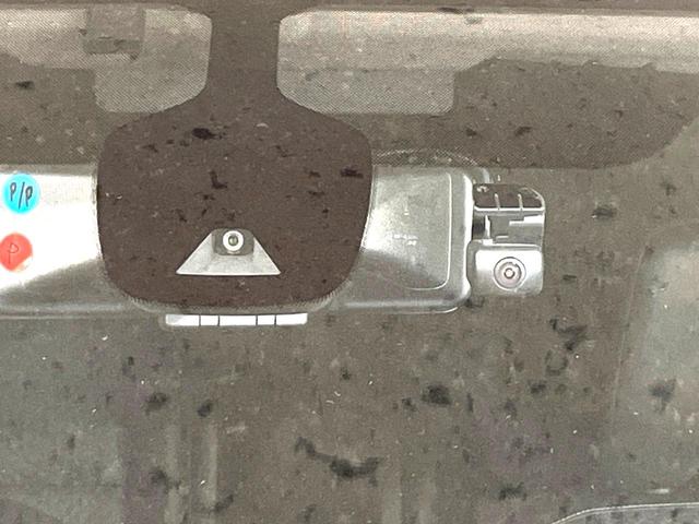 セレナ e-パワー ハイウェイスターV プロパイロット 衝突軽減 純正10型ナビ 後席モニター 全周囲カメラ ハンズフリー両側電動スライド ETC Bluetooth接続 フルセグ CD/DVD再生 ドラレコ ダブルオートエアコン(3枚目)