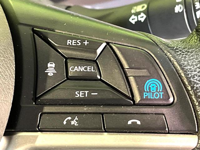 セレナ e-パワー ハイウェイスターV プロパイロット 衝突軽減 純正10型ナビ 後席モニター 全周囲カメラ ハンズフリー両側電動スライド ETC Bluetooth接続 フルセグ CD/DVD再生 ドラレコ ダブルオートエアコン(7枚目)