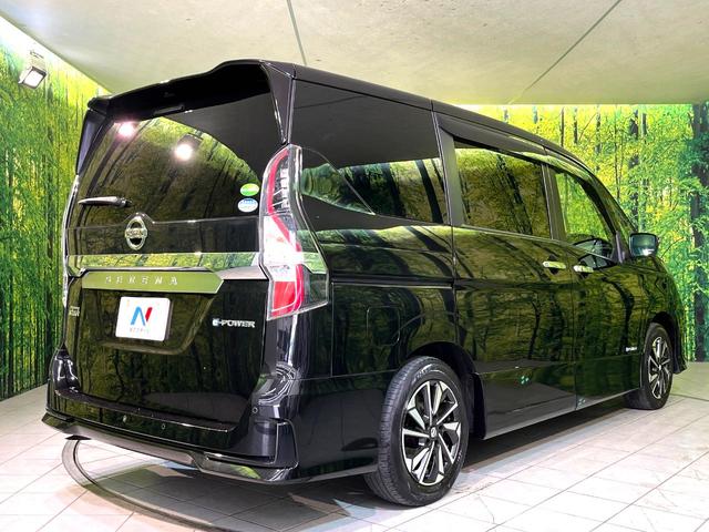 セレナ e-パワー ハイウェイスターV プロパイロット 衝突軽減 純正10型ナビ 後席モニター 全周囲カメラ ハンズフリー両側電動スライド ETC Bluetooth接続 フルセグ CD/DVD再生 ドラレコ ダブルオートエアコン(17枚目)