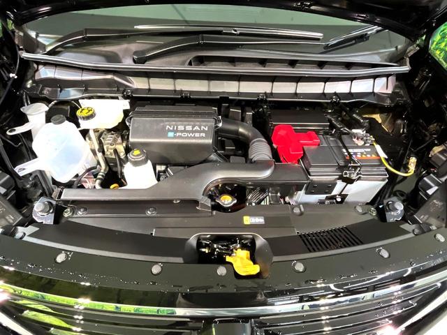 セレナ e-パワー ハイウェイスターV 登録済未使用車 プロパイロット メーカーナビ 全周囲カメラ ハンズフリー両側電動スライド デジタルインナーミラー Bluetooth接続 フルセグ ETC スマートキー ダブルオートエアコン(18枚目)