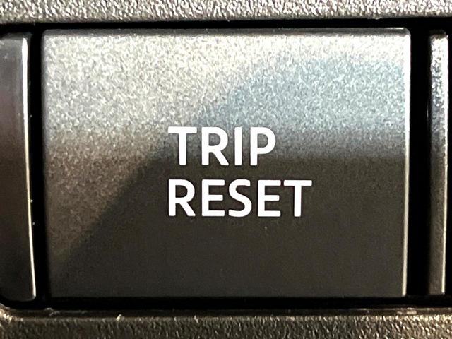 セレナ e-パワー ハイウェイスターV 登録済未使用車 プロパイロット メーカーナビ 全周囲カメラ ハンズフリー両側電動スライド デジタルインナーミラー Bluetooth接続 フルセグ ETC スマートキー ダブルオートエアコン(31枚目)