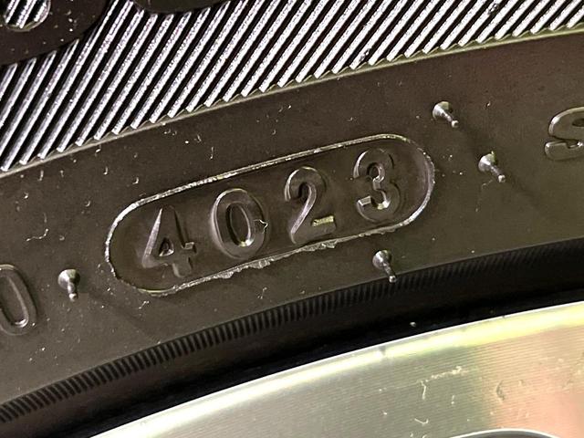 スイフト ハイブリッドRS 衝突軽減 ナビ シートヒーター LEDヘッド ETC CD/DVD再生 リアフォグ スマートキー オートライト オートエアコン パドルシフト アイドリングストップ 盗難防止装置 横滑り防止装置(55枚目)