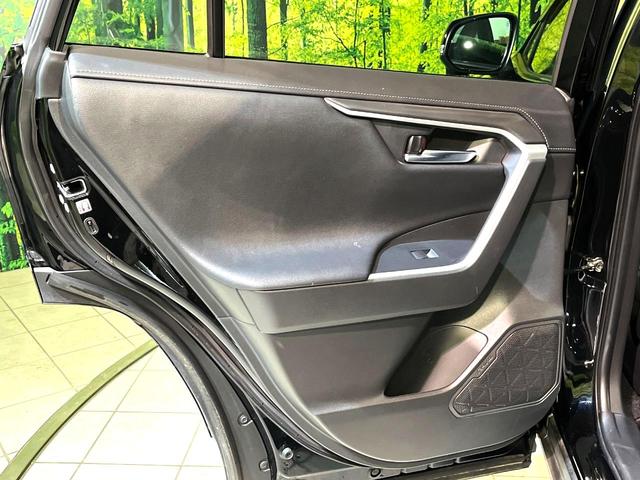 RAV4 ハイブリッドG 4WD 純正9型ナビ バックカメラ 衝突軽減 寒冷地仕様 ステアリングヒーター シートヒーター ドラレコ LEDヘッド フロントフォグ オートハイビーム オートライト オートエアコン HDMI接続(30枚目)