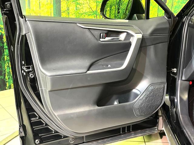 RAV4 ハイブリッドG 4WD 純正9型ナビ バックカメラ 衝突軽減 寒冷地仕様 ステアリングヒーター シートヒーター ドラレコ LEDヘッド フロントフォグ オートハイビーム オートライト オートエアコン HDMI接続(31枚目)