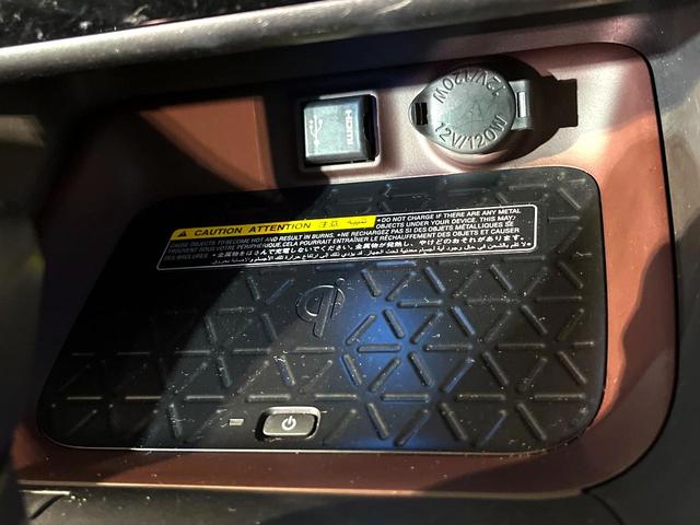 RAV4 ハイブリッドG 4WD 純正9型ナビ バックカメラ 衝突軽減 寒冷地仕様 ステアリングヒーター シートヒーター ドラレコ LEDヘッド フロントフォグ オートハイビーム オートライト オートエアコン HDMI接続(49枚目)