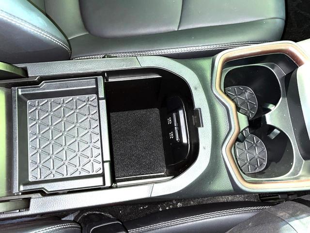 RAV4 ハイブリッドG 4WD 純正9型ナビ バックカメラ 衝突軽減 寒冷地仕様 ステアリングヒーター シートヒーター ドラレコ LEDヘッド フロントフォグ オートハイビーム オートライト オートエアコン HDMI接続(52枚目)