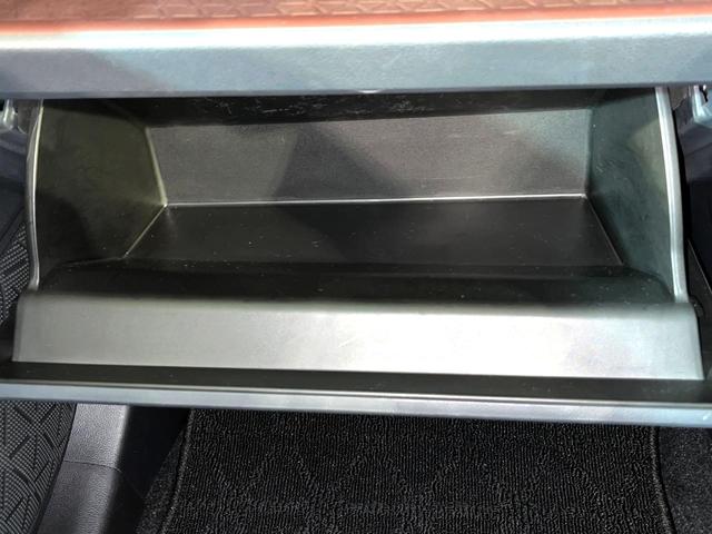 RAV4 ハイブリッドG 4WD 純正9型ナビ バックカメラ 衝突軽減 寒冷地仕様 ステアリングヒーター シートヒーター ドラレコ LEDヘッド フロントフォグ オートハイビーム オートライト オートエアコン HDMI接続(53枚目)