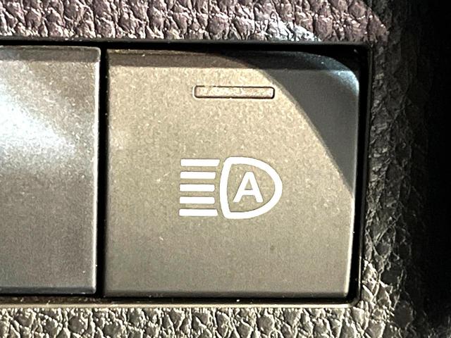 RAV4 X 衝突軽減 純正9型ナビ LEDヘッド バックカメラ Bluetooth接続 CD/DVD再生 フルセグ ドラレコ デュアルオートエアコン スマートキー UDB入力端子 オートライト(28枚目)