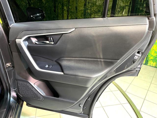 RAV4 X 衝突軽減 純正9型ナビ LEDヘッド バックカメラ Bluetooth接続 CD/DVD再生 フルセグ ドラレコ デュアルオートエアコン スマートキー UDB入力端子 オートライト(47枚目)