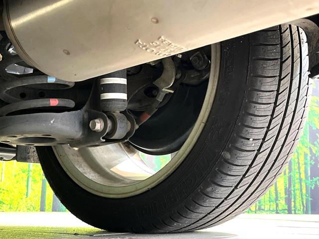 プリウス Ｇツーリングセレクション　ＢＩＧ－Ｘ９インチナビ　バックカメラ　ドライブレコーダー　ＥＴＣ　Ｂｌｕｅｔｏｏｔｈ　ＬＥＤヘッドライト　クルーズコントロール　ハーフレザーシート　１７インチ純正アルミホイール　スマートキー（21枚目）