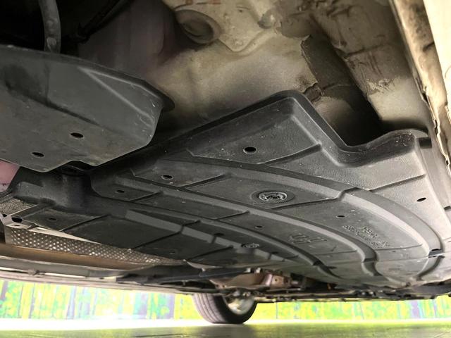 プリウス Ｇツーリングセレクション　ＢＩＧ－Ｘ９インチナビ　バックカメラ　ドライブレコーダー　ＥＴＣ　Ｂｌｕｅｔｏｏｔｈ　ＬＥＤヘッドライト　クルーズコントロール　ハーフレザーシート　１７インチ純正アルミホイール　スマートキー（22枚目）