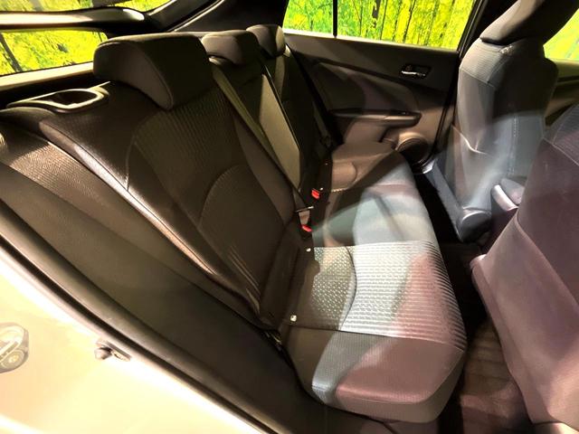 プリウス Sセーフティプラス 衝突軽減 純正ナビ LEDヘッドライト バックカメラ ドラレコ Bluetooth接続 CD/DVD再生 オートエアコン スマートキー オートライト 電動格納ミラー 盗難防止装置(9枚目)