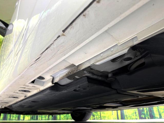 プリウス Sセーフティプラス 衝突軽減 純正ナビ LEDヘッドライト バックカメラ ドラレコ Bluetooth接続 CD/DVD再生 オートエアコン スマートキー オートライト 電動格納ミラー 盗難防止装置(22枚目)