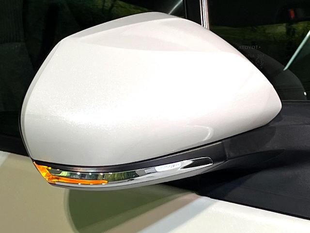 プリウス Sセーフティプラス 衝突軽減 純正ナビ LEDヘッドライト バックカメラ ドラレコ Bluetooth接続 CD/DVD再生 オートエアコン スマートキー オートライト 電動格納ミラー 盗難防止装置(50枚目)