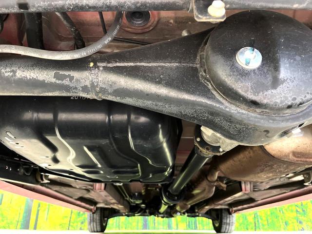 スペーシアカスタムＺ ベースグレード　４ＷＤ　衝突軽減　両側電動スライド　ナビ　シートヒーター　バックカメラ　Ｂｌｕｅｔｏｏｔｈ接続　ＥＴＣ　オーテオアコン　スマートキー　盗難防止装置　アイドリングストップ　電動格納ミラー　横滑り防止装置（19枚目）