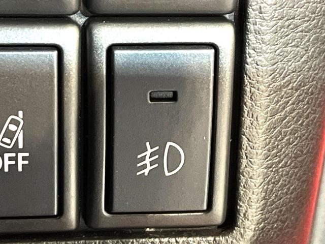 スペーシアカスタムＺ ベースグレード　４ＷＤ　衝突軽減　両側電動スライド　ナビ　シートヒーター　バックカメラ　Ｂｌｕｅｔｏｏｔｈ接続　ＥＴＣ　オーテオアコン　スマートキー　盗難防止装置　アイドリングストップ　電動格納ミラー　横滑り防止装置（37枚目）