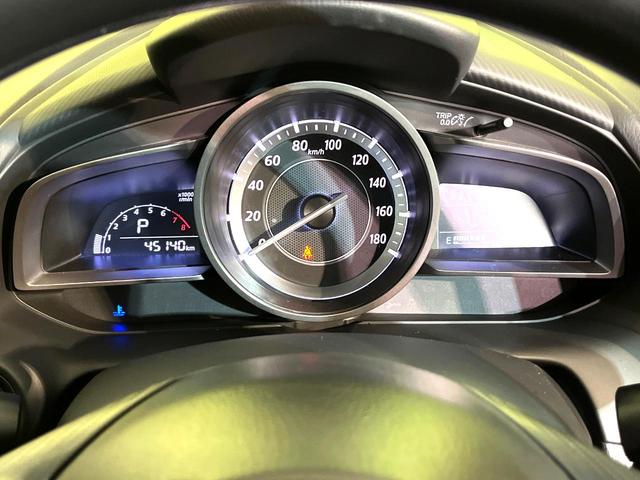 デミオ 13S 4WD 衝突軽減 マツダコネクトナビ バックカメラ Bluetooth接続 CD/DVD再生 USB入力端子 オートエアコン オートライト スマートキー アイドリングストップ 盗難防止装置(36枚目)