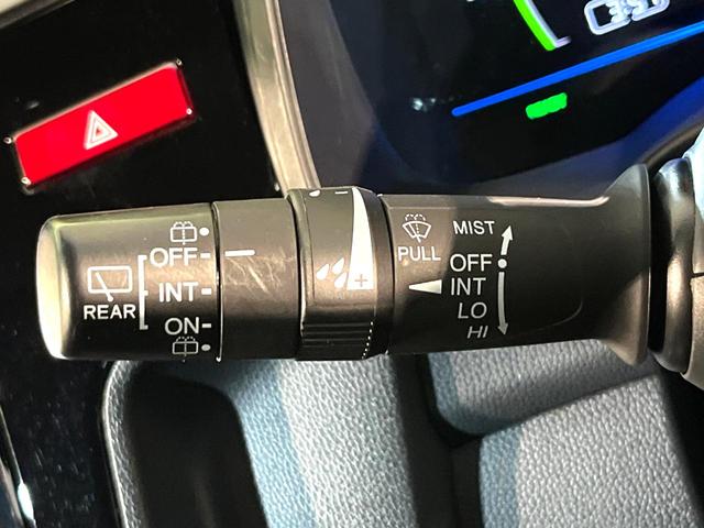 フィットハイブリッド Sパッケージ 4WD 衝突軽減 ナビ バックカメラ LEDヘッド ETC クルコン オートライト オートエアコン Bluetooth接続 CD/DVD再生 フルセグ 禁煙車 ドラレコ スマートキー(39枚目)