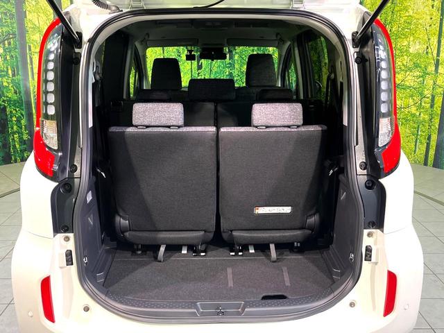 シエンタ ハイブリッドZ 4WD 全周囲カメラ ナビ機能付純正ディスプレイオーディオ 両側電動スライド シートヒーター ステアリングヒーター LEDヘッド フルセグ Bluetooth接続 オートエアコン スマートキー(11枚目)