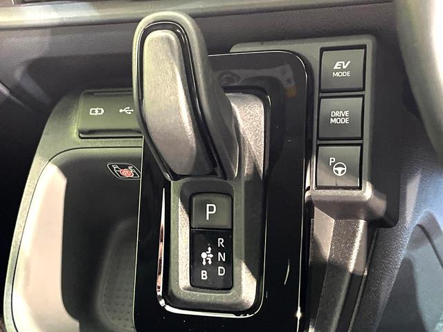 シエンタ ハイブリッドZ 4WD 全周囲カメラ ナビ機能付純正ディスプレイオーディオ 両側電動スライド シートヒーター ステアリングヒーター LEDヘッド フルセグ Bluetooth接続 オートエアコン スマートキー(25枚目)