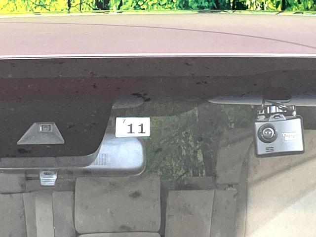 ランドクルーザープラド TX 4WD 7人乗り 衝突軽減 LEDヘッド レーダークルーズ ETC ドラレコ Bluetooth接続 CD/DVD再生 ヘッドライトウォッシャー デュアルオートエアコン スマートキー 盗難防止装置(3枚目)