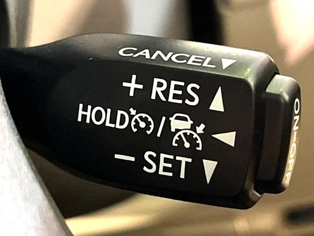 ランドクルーザープラド TX 4WD 7人乗り 衝突軽減 LEDヘッド レーダークルーズ ETC ドラレコ Bluetooth接続 CD/DVD再生 ヘッドライトウォッシャー デュアルオートエアコン スマートキー 盗難防止装置(6枚目)