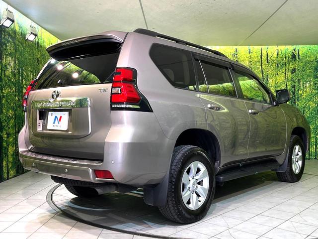 ランドクルーザープラド TX 4WD 7人乗り 衝突軽減 LEDヘッド レーダークルーズ ETC ドラレコ Bluetooth接続 CD/DVD再生 ヘッドライトウォッシャー デュアルオートエアコン スマートキー 盗難防止装置(17枚目)