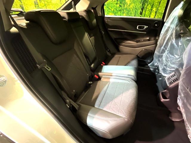 ヴェゼル e:HEV Z 登録済未使用車 純正ナビ 全周囲カメラ ホンダセンシング レーダークルーズ ハーフレザーシート コーナーセンサー スマートキー LEDヘッド ETC2.0 車線逸脱警報 オートライト デュアルエアコン(9枚目)