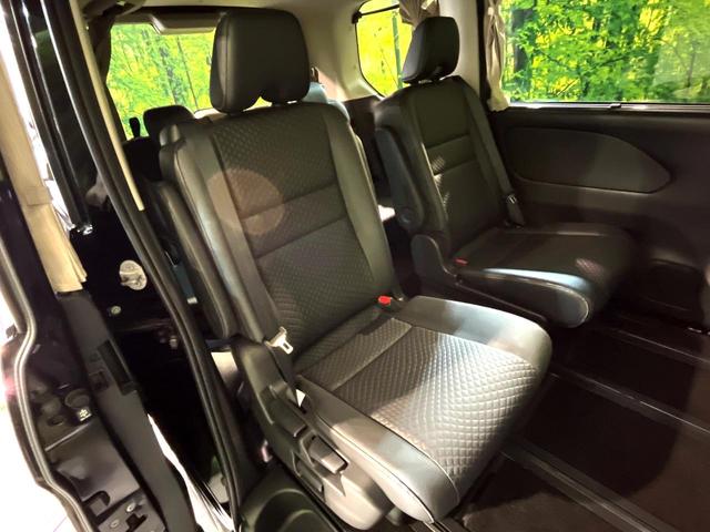 セレナ e-パワー ハイウェイスターV 両側電動ドア 純正SDナビ 全周囲カメラ 衝突被害軽減システム レーダークルーズ 禁煙車 レザーシート ドラレコ コーナーセンサー スマートキー LEDヘッド ビルトインETC 車線逸脱警報(9枚目)