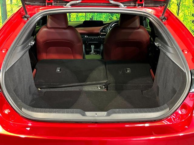 MAZDA3ファストバック 20Sプロアクティブ ツーリングセレクション メーカー8.8型ナビ 全周囲カメラ 衝突軽減 赤革シート ステアリングヒーター シートヒーター ドラレコ Bluetooth ETC LEDヘッド オートハイビーム オートライト オートエアコン(10枚目)