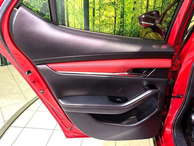 MAZDA3ファストバック 20Sプロアクティブ ツーリングセレクション メーカー8.8型ナビ 全周囲カメラ 衝突軽減 赤革シート ステアリングヒーター シートヒーター ドラレコ Bluetooth ETC LEDヘッド オートハイビーム オートライト オートエアコン(30枚目)