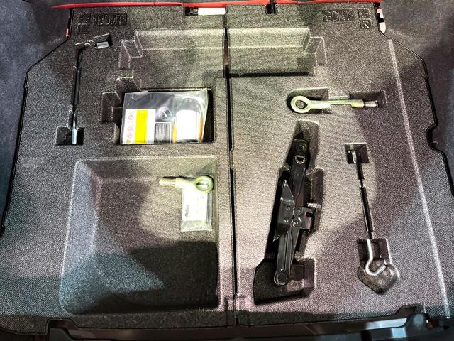 MAZDA3ファストバック 20Sプロアクティブ ツーリングセレクション メーカー8.8型ナビ 全周囲カメラ 衝突軽減 赤革シート ステアリングヒーター シートヒーター ドラレコ Bluetooth ETC LEDヘッド オートハイビーム オートライト オートエアコン(56枚目)