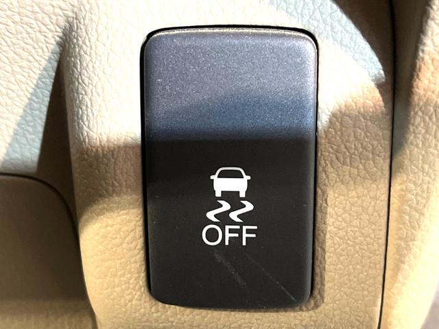 N-BOX G・ターボパッケージ ターボ 純正ナビ バックカメラ 両側電動スライド クルコン ETC HIDヘッド オートライト オートエアコン スマートキー プッシュスタート 革巻きステアリング パドルシフト アイドリングストップ(32枚目)